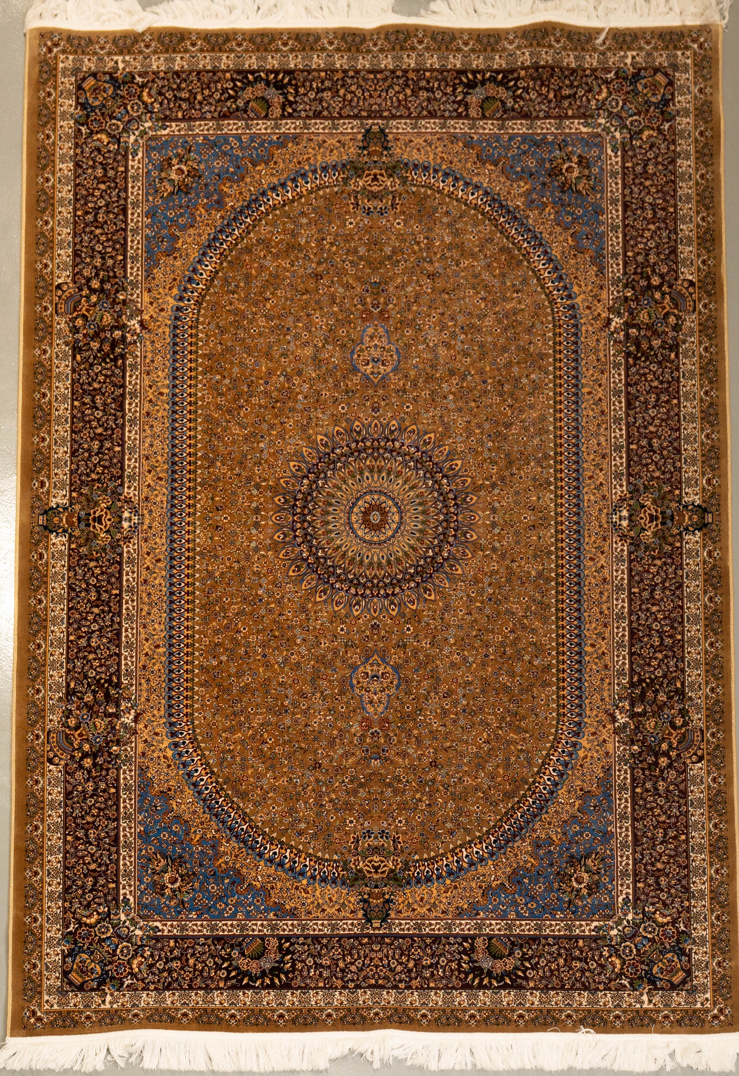Royal Sapphire Medallion Wool & Cotton Machine-Made Carpet MM