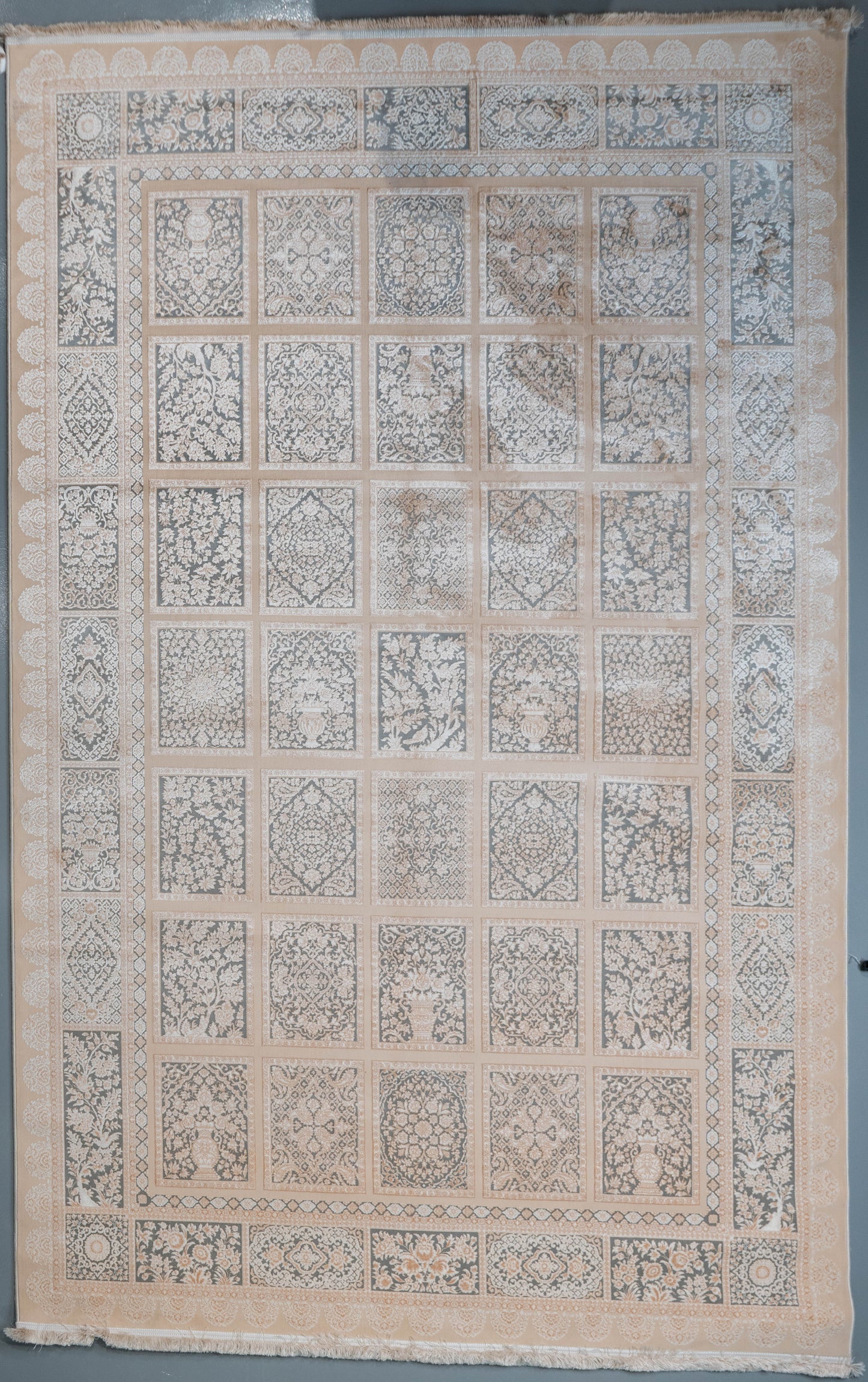 Machine-Made Patchwork Floral Carpet – Soft Classic Elegance MM