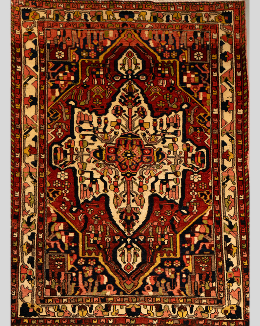 Bakhtiari Tribal Medallion Rug – Southwest Iran, Vintage (c. 40 Years Old) CPTHM10028