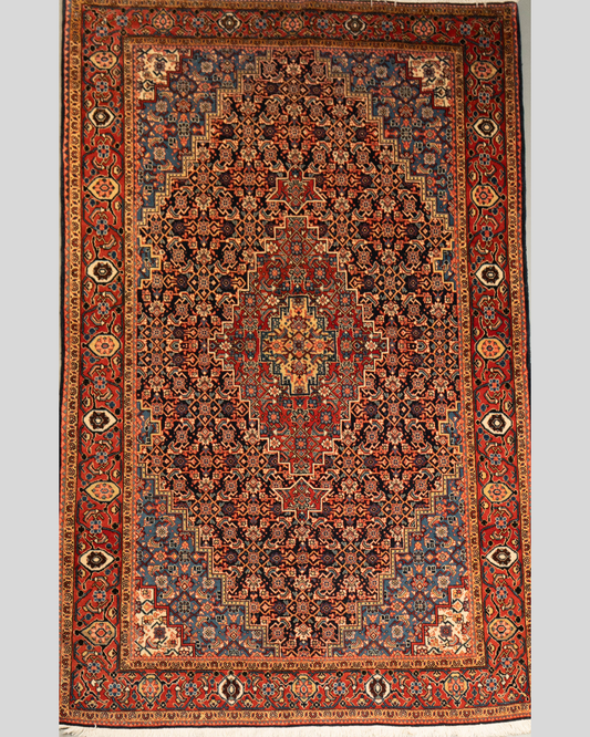 This classic Persian-style carpet CPTHM10018